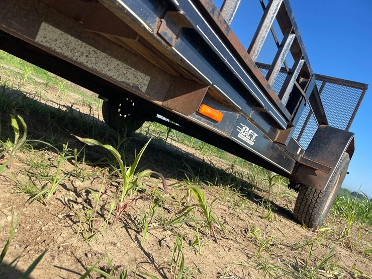 2011-dressen-dct-83”-x-14ft-flatbed-trailer-image-16