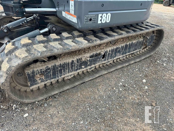 2011-bobcat-e80-image-12
