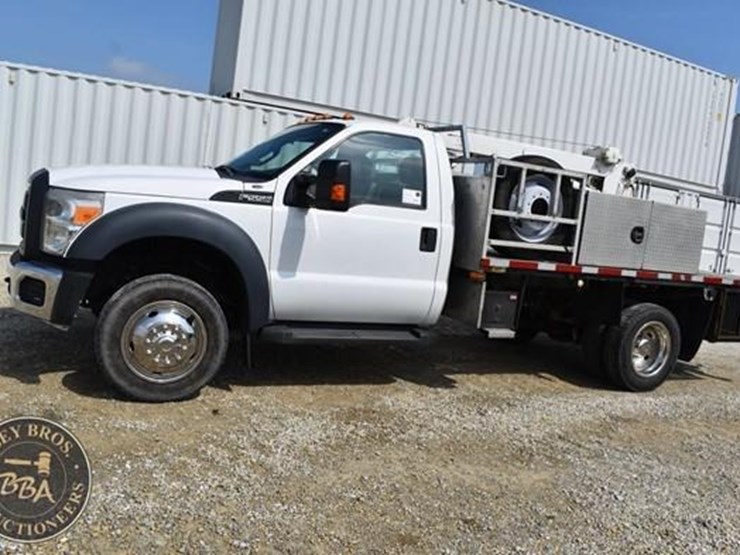 2013-ford-f550-image-81