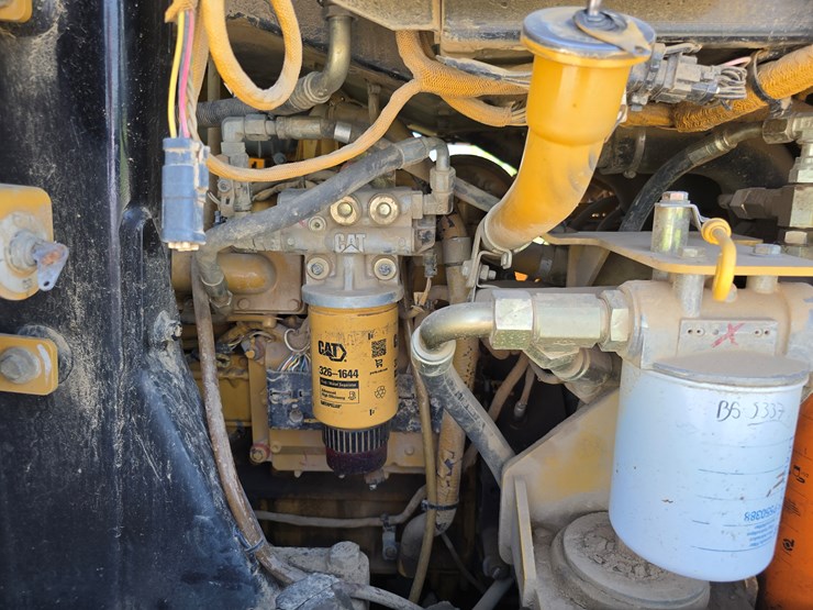 2005-caterpillar-953c-image-122