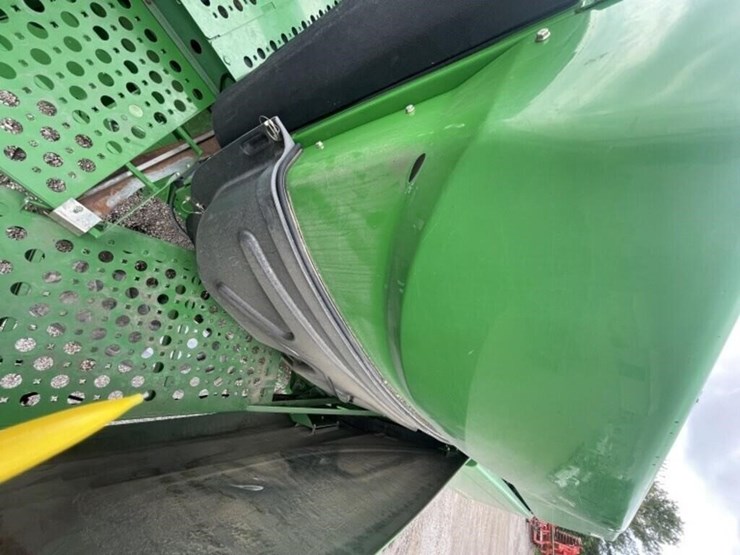 2010-john-deere-2010-image-40