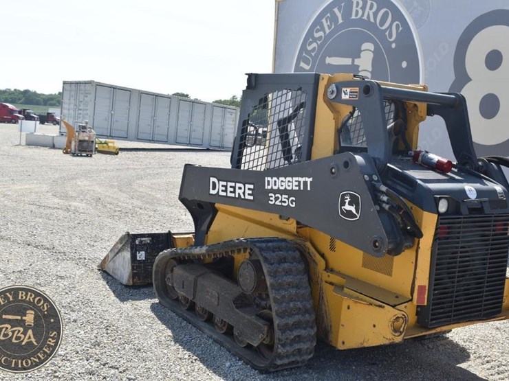 2019-deere-325g-image-16