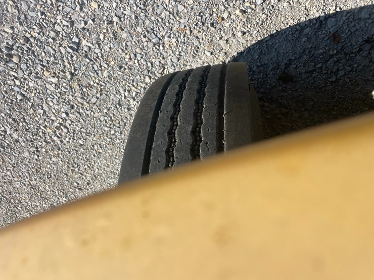 2000-caterpillar-c7-image-12