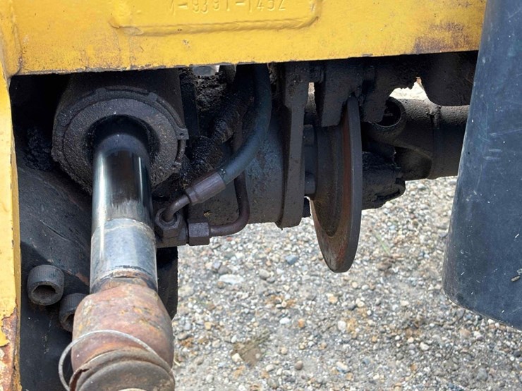 caterpillar-th407c-image-68