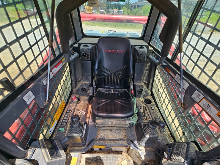takeuchi-tl10v2-image-30