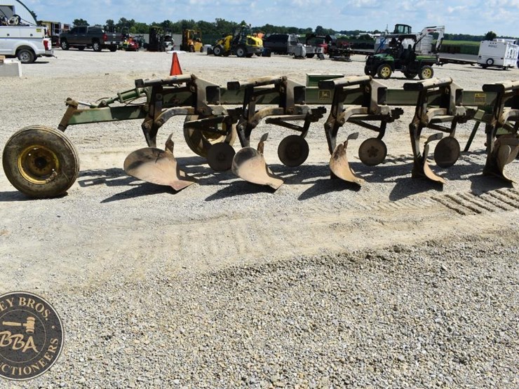 john-deere-2700-image-16