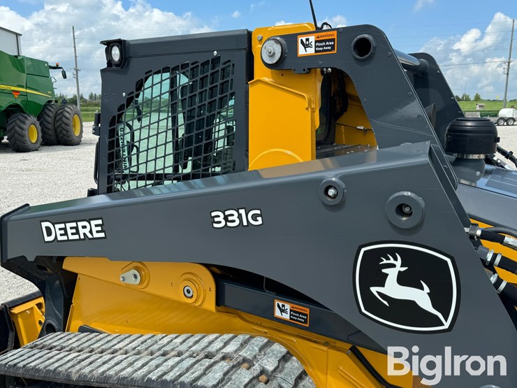 2023-deere-331g-image-12