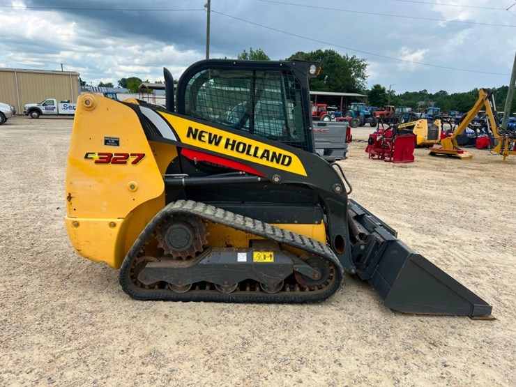 2021-new-holland-c327-image-2