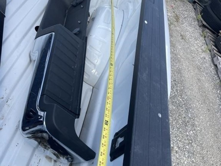 2021-ford-f350-image-16