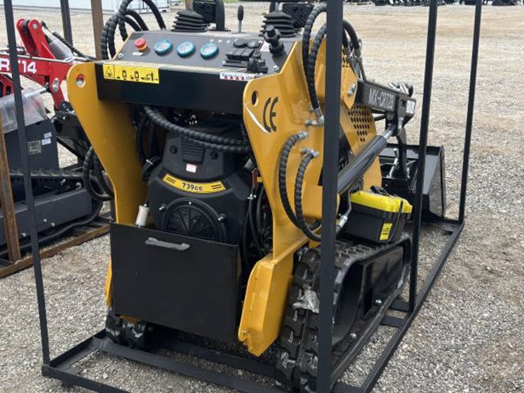 #88-•-compact-track-loader-image-3