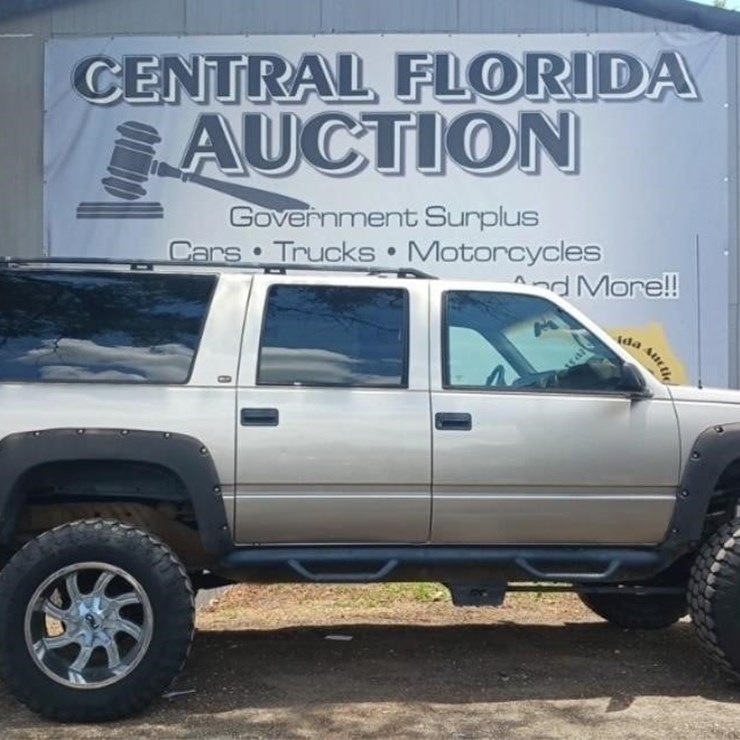 1999 GMC SUBURBAN