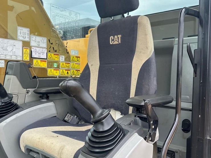 caterpillar-325flcr-image-26