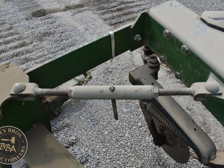 john-deere-2700-image-47