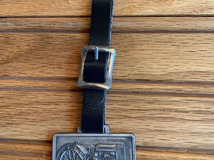 (3)-john-deere-watch-fobs-image-6