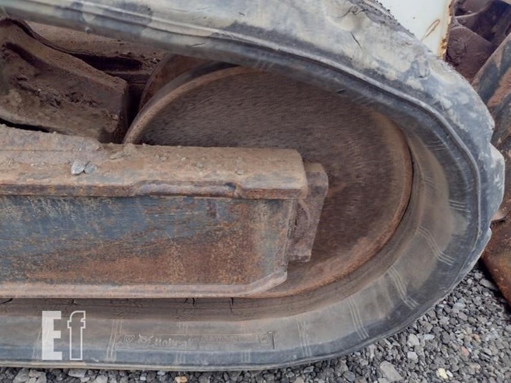 2020-bobcat-t595-image-33