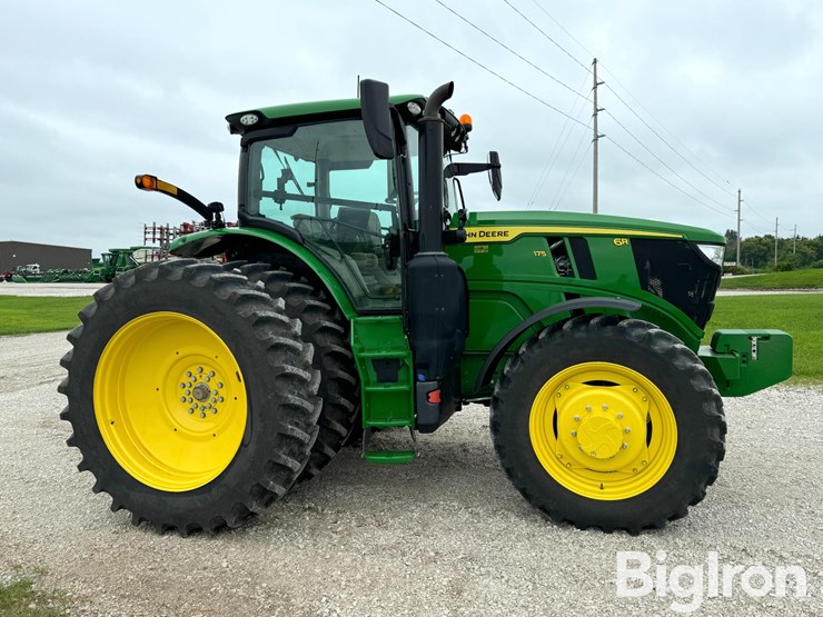 2023-john-deere-6r-175-image-4