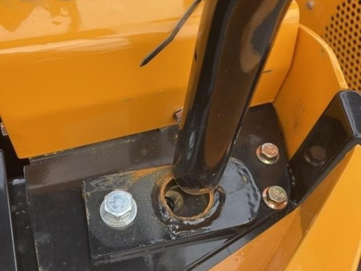 new-miva-mini-excavator-6.6t-image-3