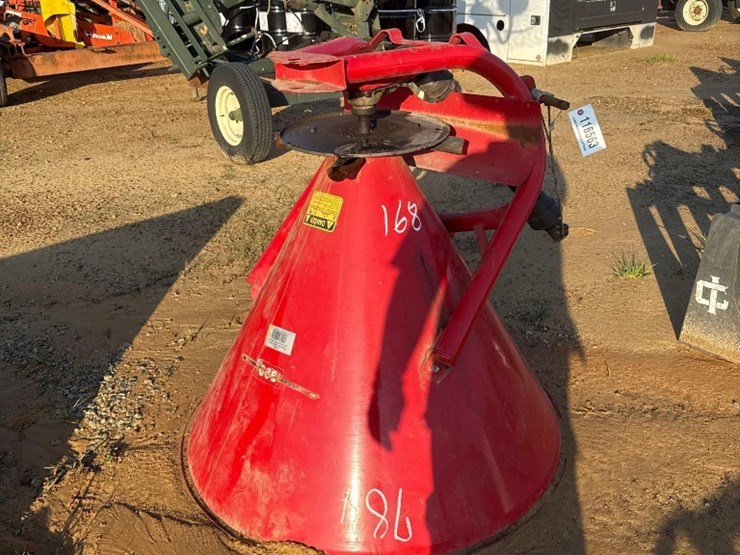 168---500-lb-3pt-fert-spreader-image-1