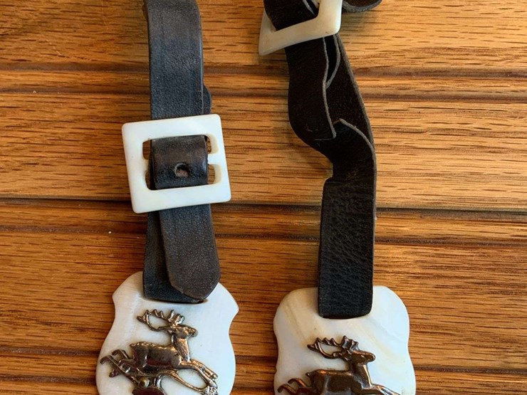 (2)-john-deere-pearl-watch-fobs-image-1