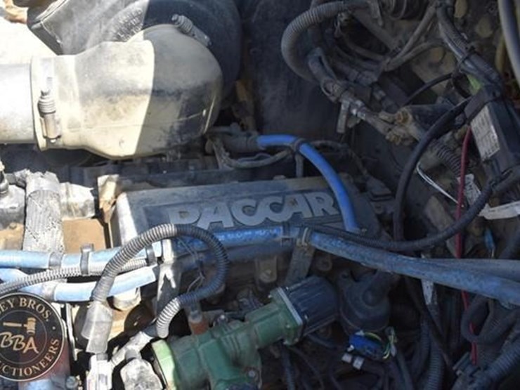 2012-kenworth-t370-image-56