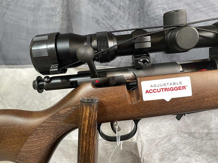 #4453-•-savage-93r17-17-hmr-bolt-action-rifle,-sn:-4161682-image-13