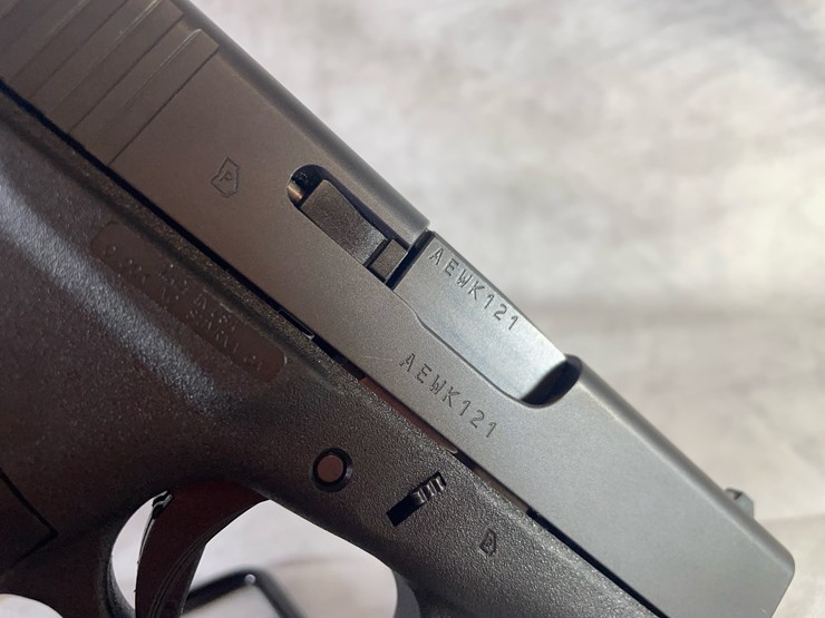 #4389-•-glock-model-43-9mm-luger-pistol,-sn:-aewk121-image-10