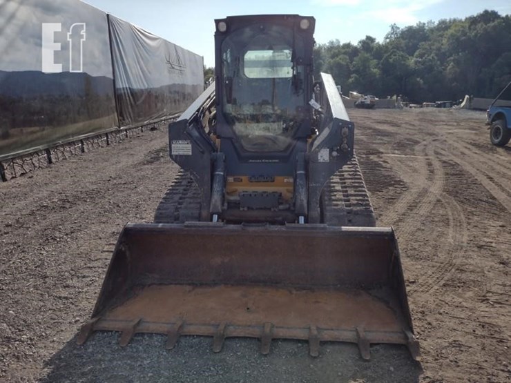 2021-deere-331g-image-2