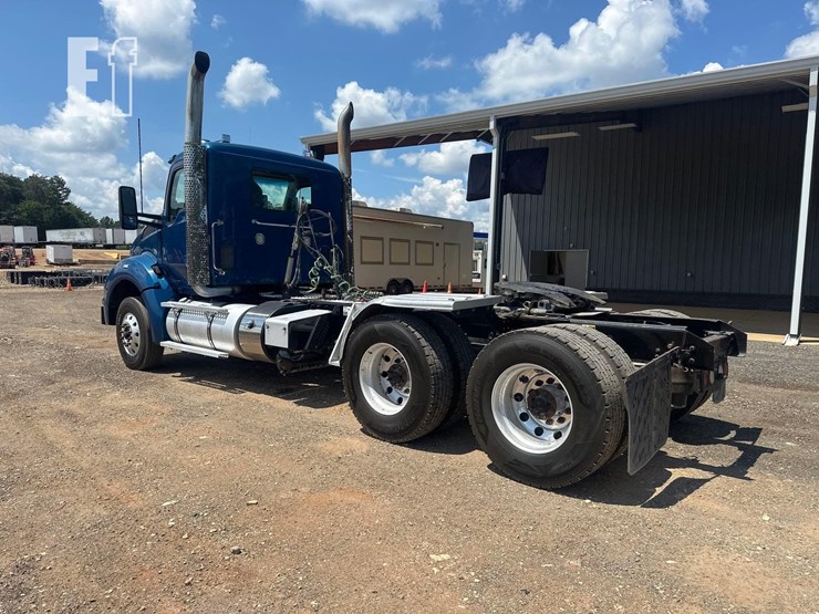 2018-kenworth-t880-image-7