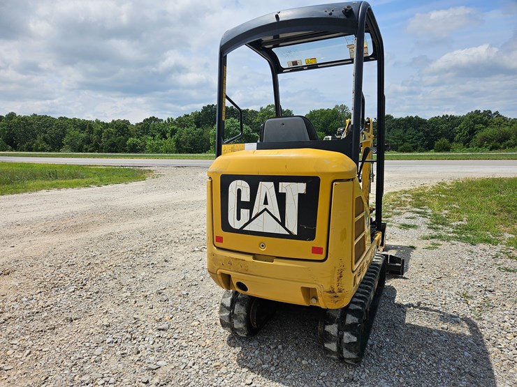 caterpillar-301.7-image-13