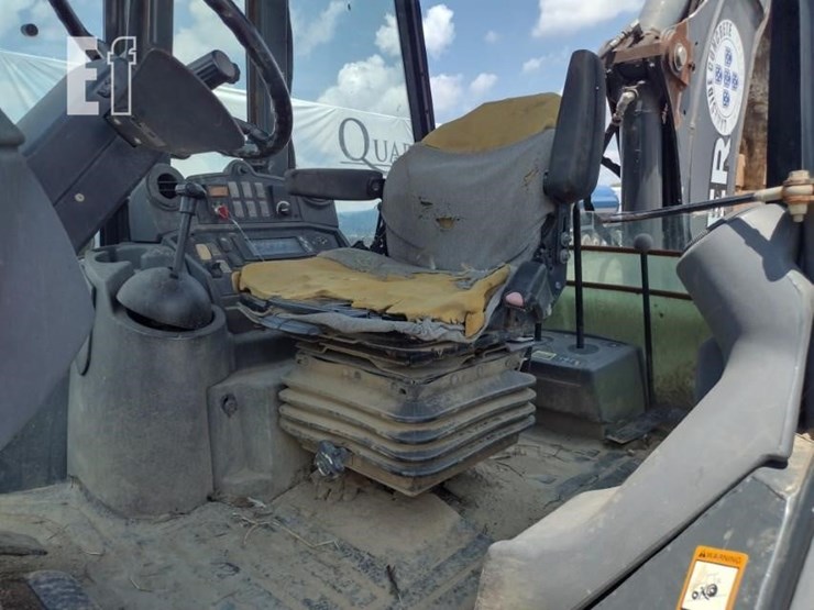 2010-deere-310j-image-13