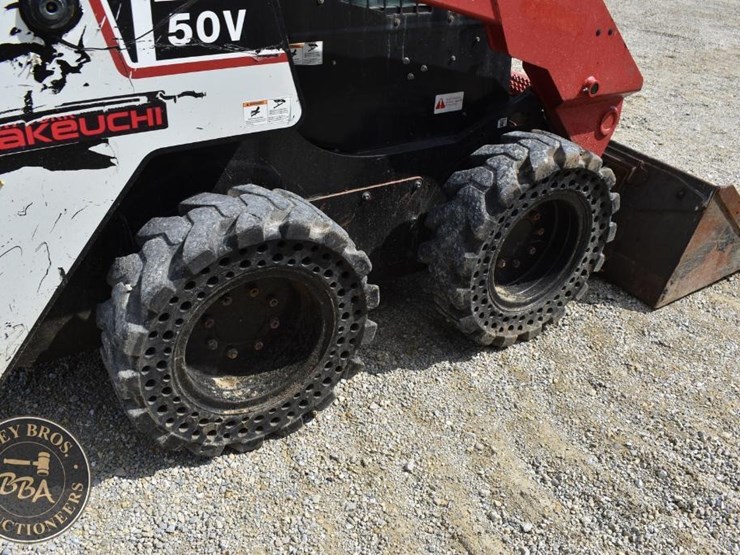 2017-takeuchi-ts50v-image-30