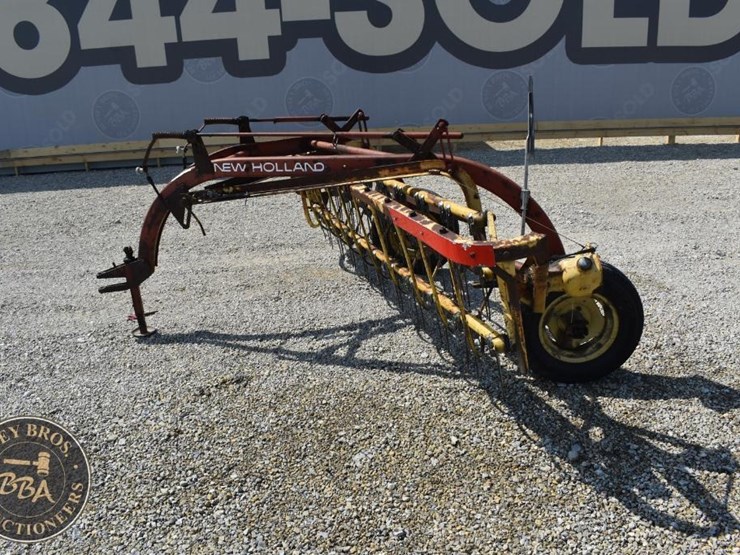 new-holland-258-image-2