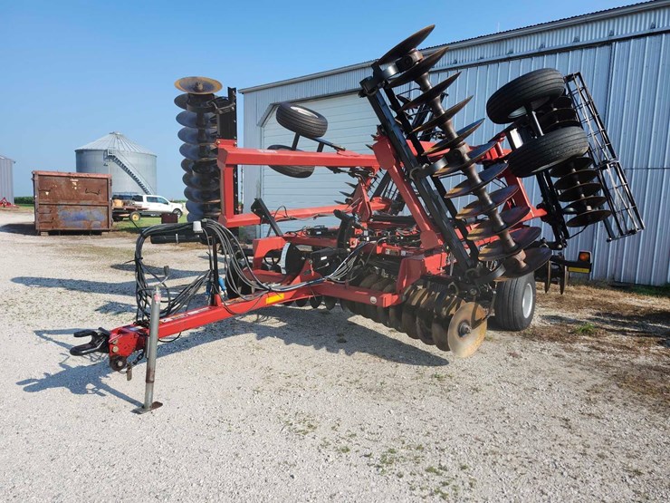 case-ih-340-image-1