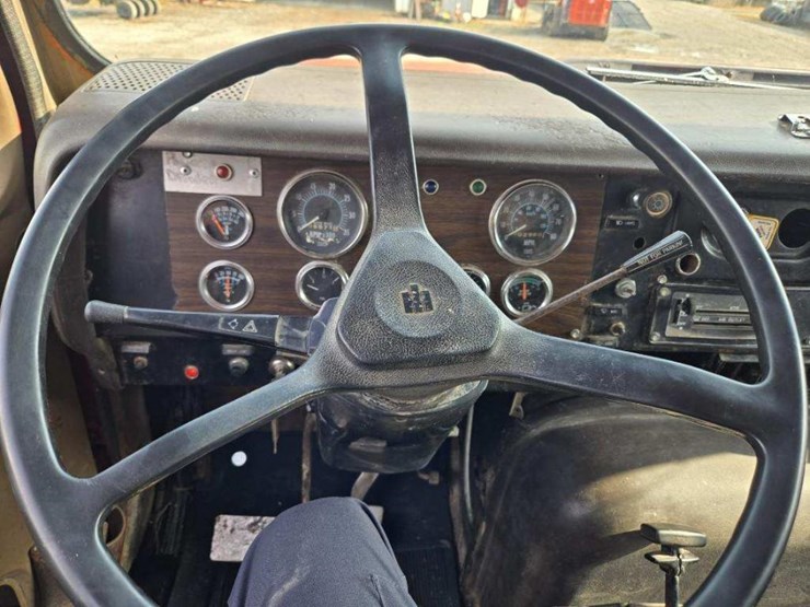 1981-international-f2674-tandem-axle-grain-truck-w/tag-axle*updated-8/4/25*-image-25