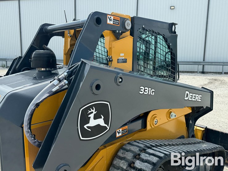2023-deere-331g-image-16