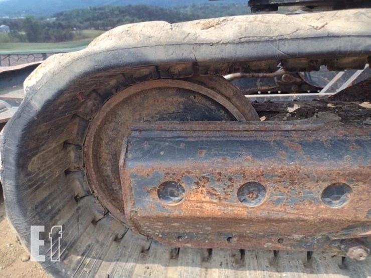 2013-bobcat-e63-image-32