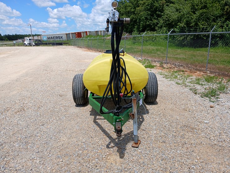 #20861-•-300-gallon-pull-type-sprayer-[pump-missing]-image-8