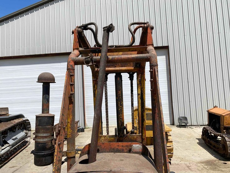 atc-crawler-forklift-image-22