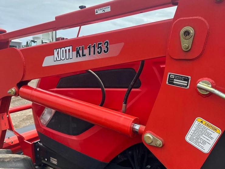 2024-kioti-px1253-mfwd-tractor-with-kl1153-loader-2414-image-19