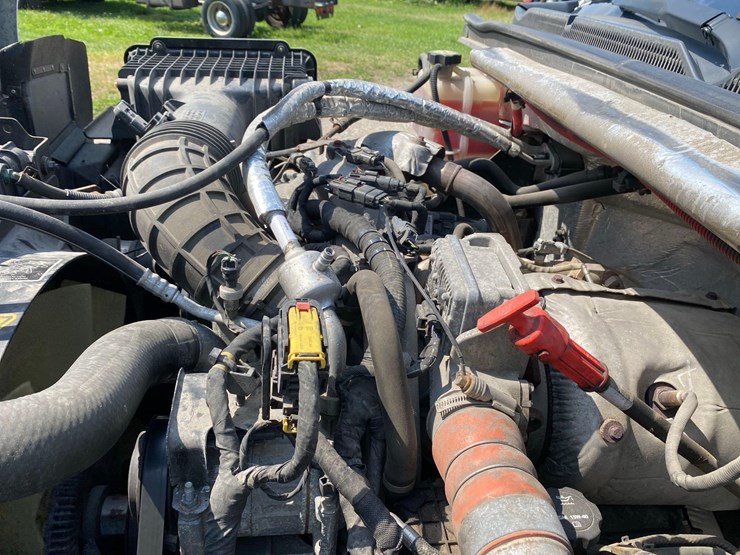 2019-chevrolet-6500-image-31