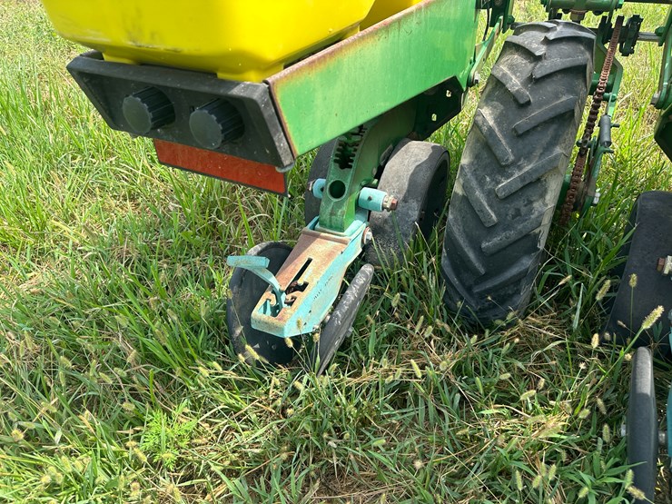 john-deere-30-image-8