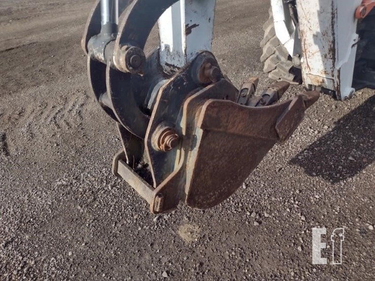 2003-bobcat-b100-image-26