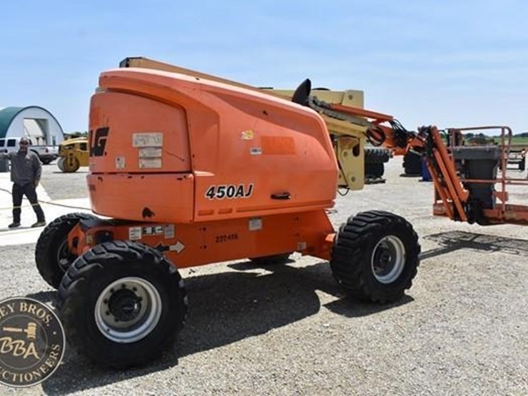 2016-jlg-450aj-image-15