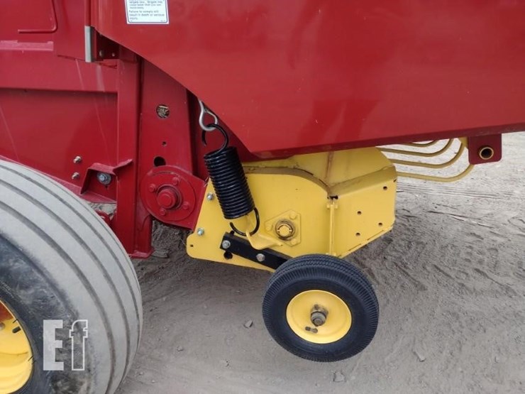 2018-new-holland-rb450u-image-15