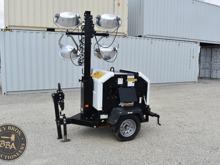 2019-allmand-bros-night-lite-v-series-image-1