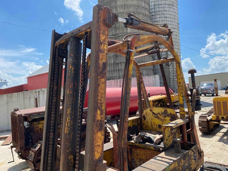 atc-crawler-forklift-image-9