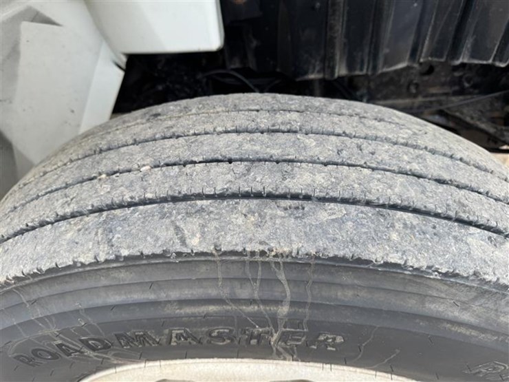 2012-international-durastar-4300-image-42