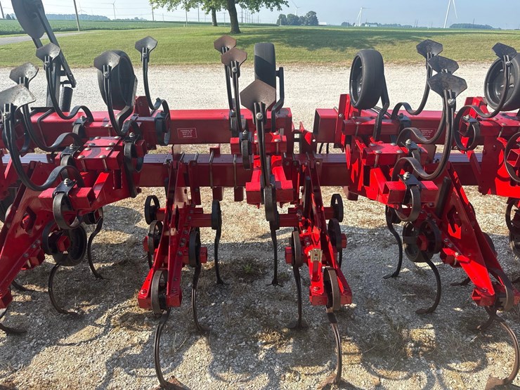 case-ih-183-image-7