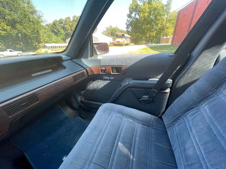 #1474-•-1992-chevrolet-lumina-sedan-2g1wl54t6n9202754-image-22