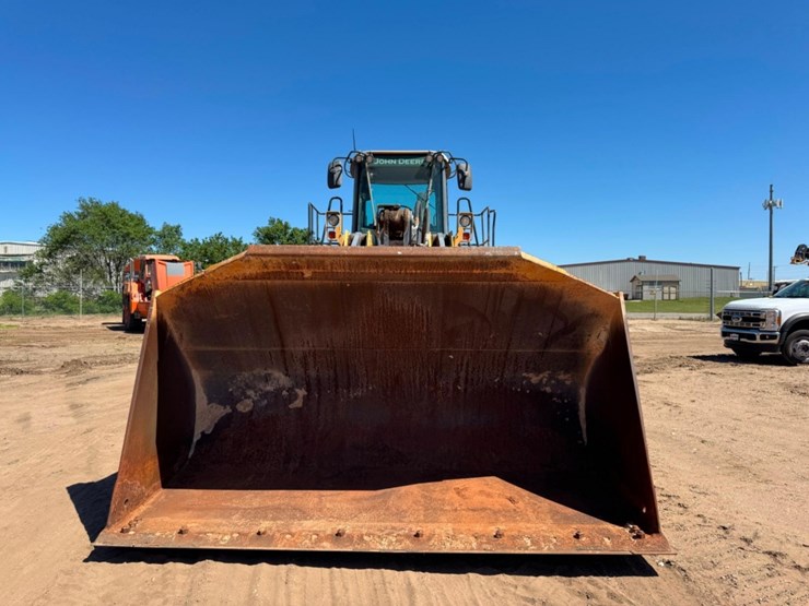 2013-deere-824k-image-8